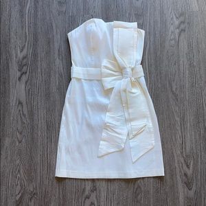 Romeo & Juliet Couture White Strapless Dress